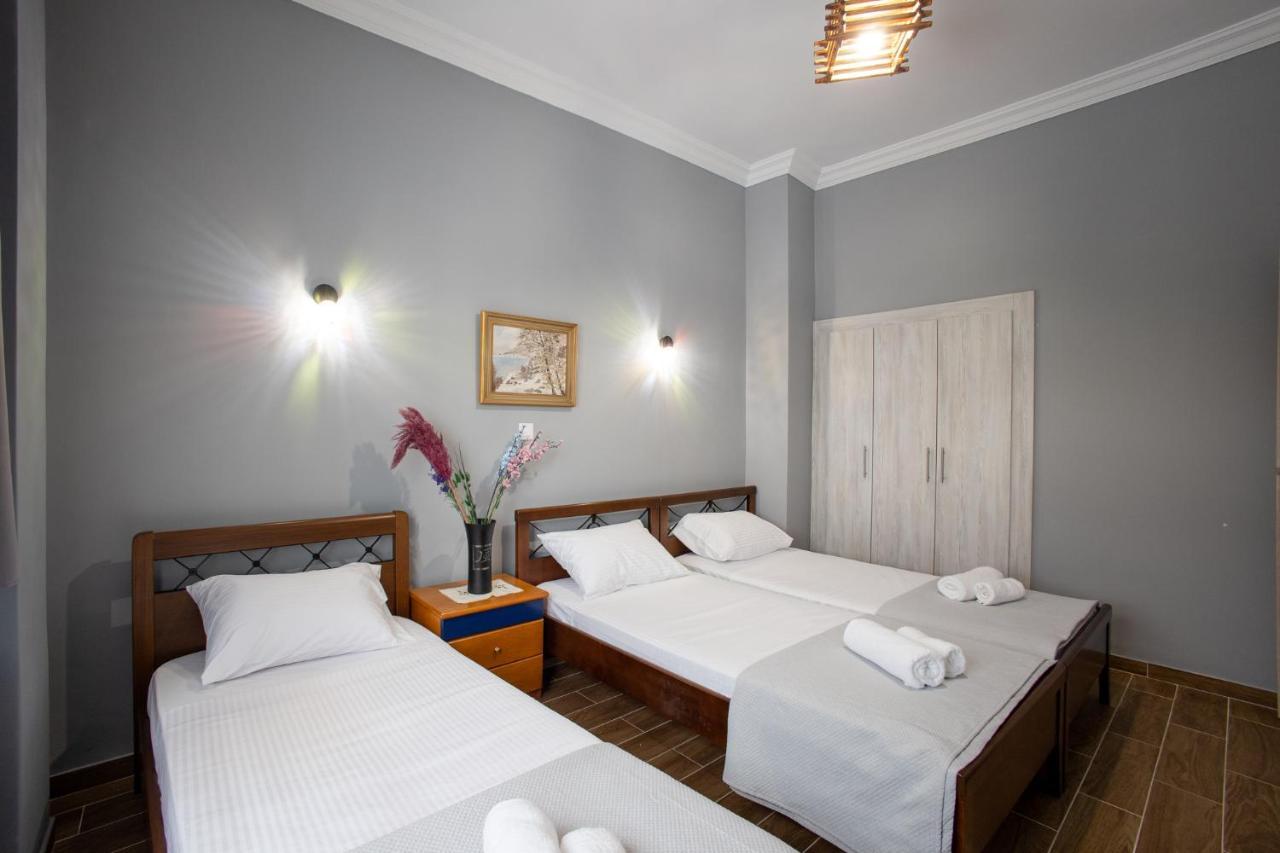 Danai House Apartment เอเธนส์ ภายนอก รูปภาพ